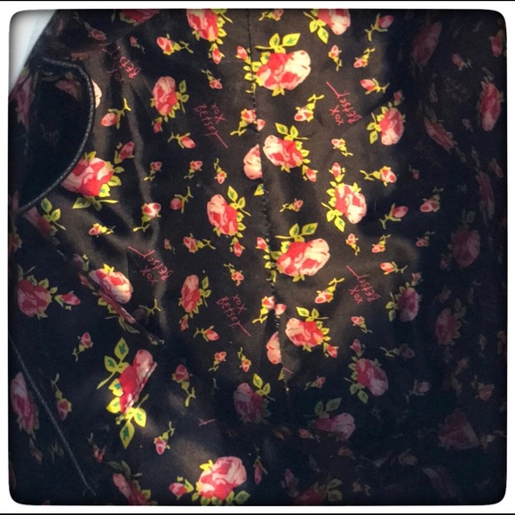 Betsey Johnson Quilted Tote Satchel Black/Cream - Picture 7 of 8